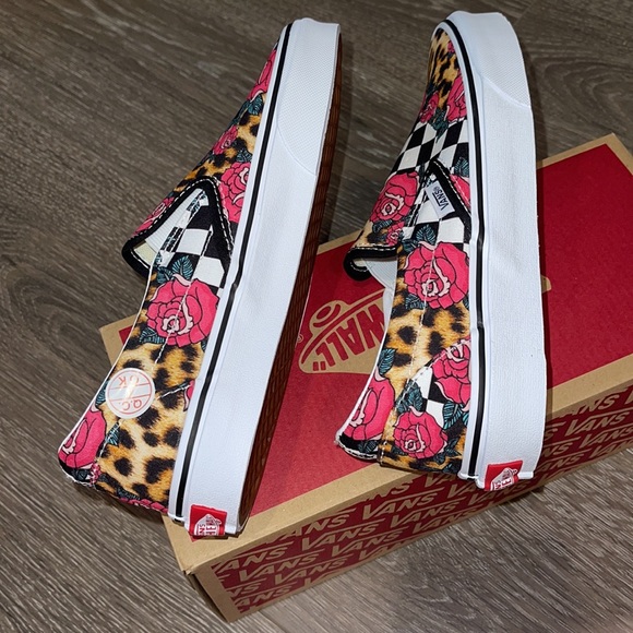 Vans Classic Slip-On (Rose & Animal Checkerboard) New ❤️ - Picture 7 of 15